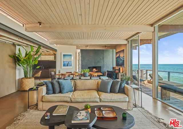 Homes for sale in Malibu, CA | 24956 Malibu Rd, Malibu, CA 90265 | MLS# 26860749