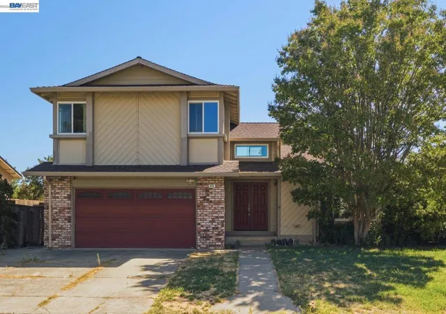 Photo 1 of Sale Pending at 838 Spindrift Pl, Fairfield, CA 94534 | MLS# 41142014 | Listing updated on 2026-10-03