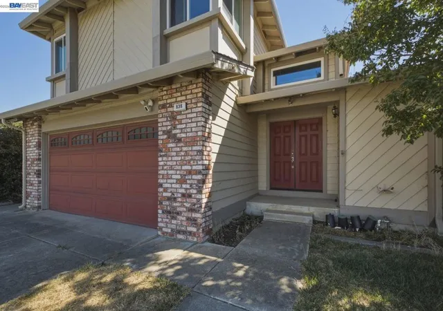 Photo 2 of Sale Pending at 838 Spindrift Pl, Fairfield, CA 94534 | MLS# 41142014 | Listing updated on 2026-10-03