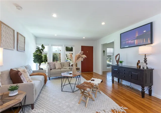Photo 3 of Condo for sale at 1014 E Carson St #7, Long Beach, CA 90807 | MLS# PW26150914 | Listing updated on 2026-10-07