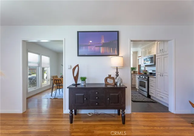Listing Photo 5 - Condo for sale in building located at 1014 E Carson St, Long Beach, CA 90807 - Unit #7
