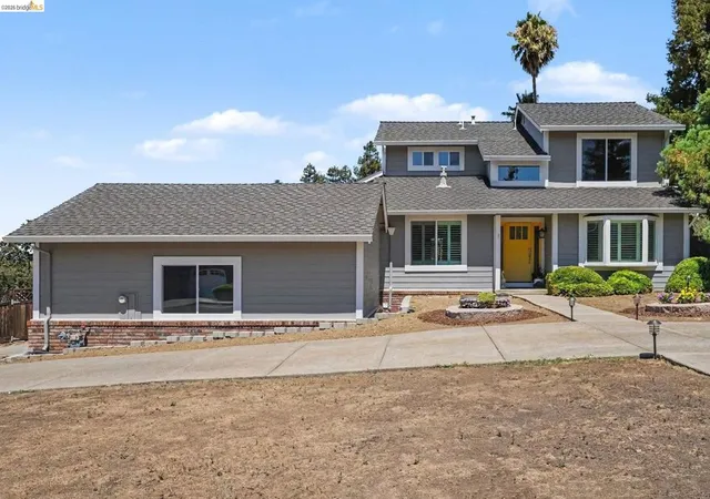 1st image of 332 Chardonnay Cir, Clayton, CA 94517 | MLS# 41142036