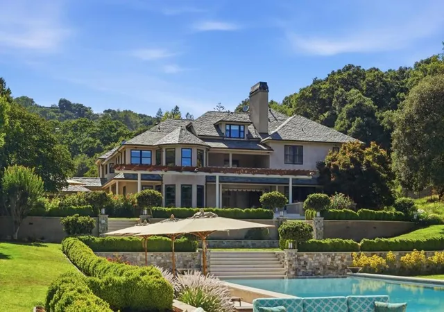 1st image of 25355 La Loma Dr, Los Altos Hills, CA 94022 | MLS# ML82054633