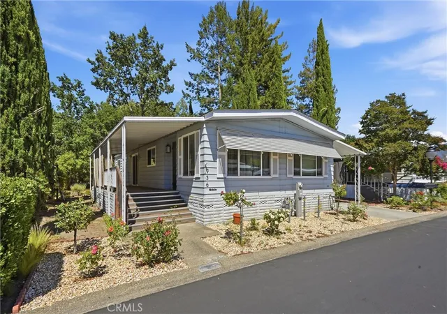 1st image of 936 Champage N #111, Calistoga, CA 94515 | MLS# LC26156400