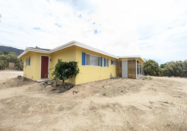 Photo 4 of Single family home for sale at 56471 Lubo Trl, Anza, CA 92539 | MLS# 219150422DA | Listing updated on 2026-09-23