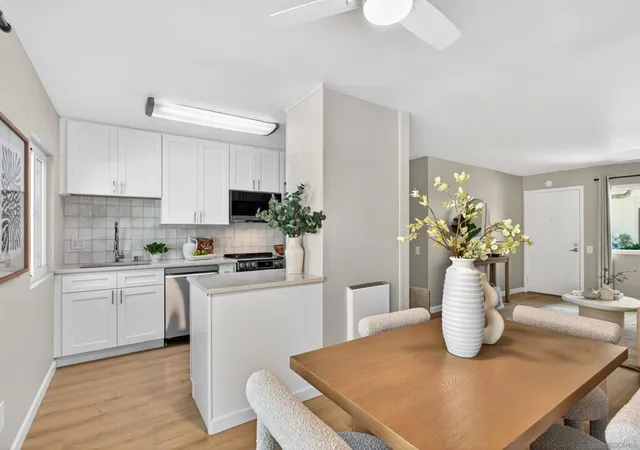 3rd image of 4099 Huerfano Ave, San Diego, CA 92117