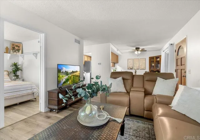 Photo 3 of Sale Pending at 1941 Wellington Ln #1, Vista, CA 92081 | MLS# PTP2605429 | Listing updated on 2026-09-04