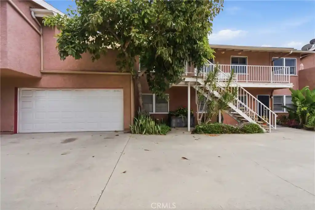 Listing Photo 1 - Condo for sale in 10128 Walnut located at 10128 Walnut, Bellflower, CA 90706 - Unit 10128 Walnut