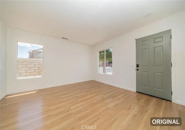 4th image of 14577 Crossing Trl, Victorville, CA 92394 | MLS# HD26156484