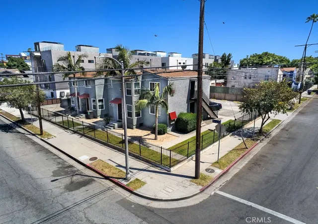 5th image of 1134 W 39Th, Los Angeles, CA 90037 | MLS# SR26138305