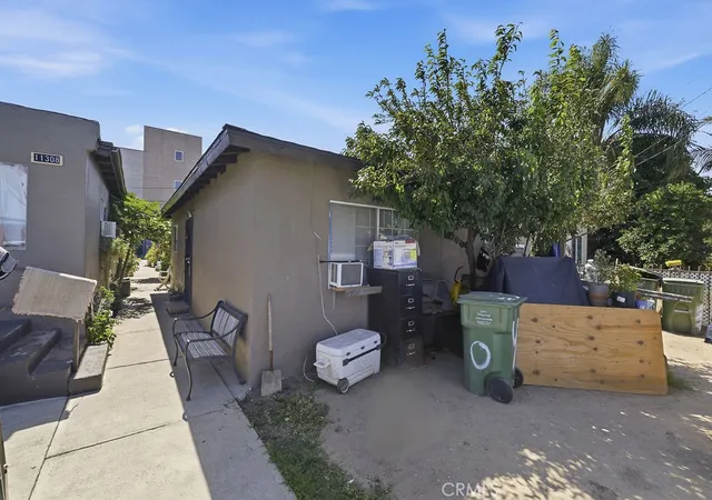 Photo 3 of Sale Pending at 11308 Burin Ave, Inglewood, CA 90304 | MLS# SB26138665 | Listing updated on 2026-10-07