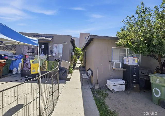 Photo 3 of Sale Pending at 11308 Burin Ave, Inglewood, CA 90304 | MLS# SB26138665 | Listing updated on 2026-10-07