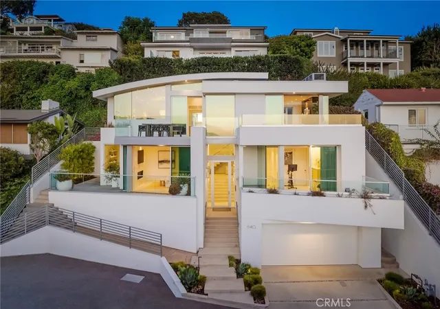 Photo 3 of Single family home for sale at 640 Temple Hills Dr, Laguna Beach, CA 92651 | MLS# LG26155499 | Listing updated on 2026-10-05