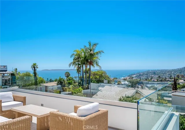 Photo 2 of Single family home for sale at 640 Temple Hills Dr, Laguna Beach, CA 92651 | MLS# LG26155499 | Listing updated on 2026-10-05