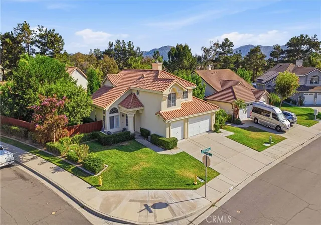 Photo 3 of Single family home for sale at 32179 Corte Llamas, Temecula, CA 92592 | MLS# SW26156274 | Listing updated on 2026-09-17