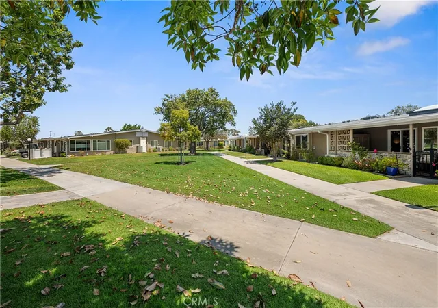 3rd image of 1521 Interlachen, Seal Beach, CA 90740