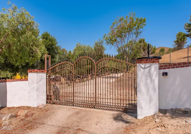2nd image of 8450 Waters Rd, Moorpark, CA 93021 | MLS# V1-37675