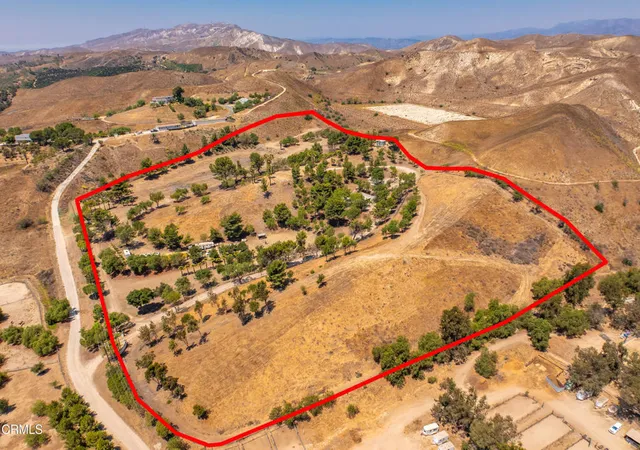 38th image of 8450 Waters Rd, Moorpark, CA 93021 | MLS# V1-37675