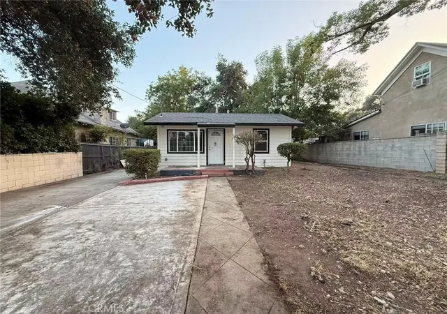 Photo 1 of Multi family home for sale at 170 E Tremont, Pasadena, CA 91103 | MLS# WS26156214 | Listing updated on 2026-10-03