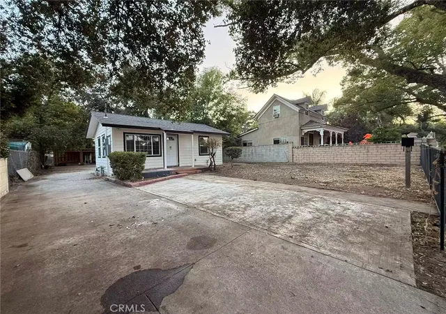 Photo 3 of Multi family home for sale at 170 E Tremont, Pasadena, CA 91103 | MLS# WS26156214 | Listing updated on 2026-10-03