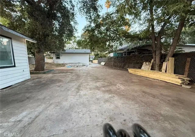 Listing Photo 4 - Condo for sale in building located at 170 E Tremont, Pasadena, CA 91103