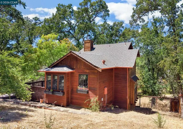 Photo 2 of Single family home for sale at 890 Holly Hl Dr, Walnut Creek, CA 94596 | MLS# 41142096 | Listing updated on 2026-09-24