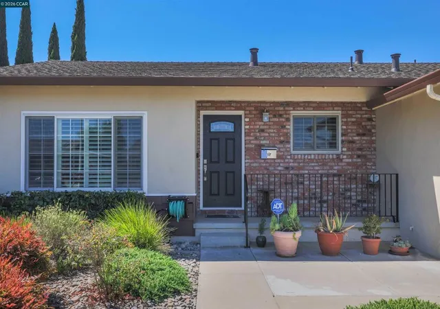 Photo 2 of Single family home for sale at 1540 Sandy Way, Antioch, CA 94509 | MLS# 41142099 | Listing updated on 2026-10-09