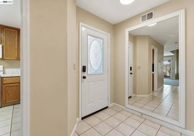 Photo 3 of Condo for sale at 60 Joya Ln, Danville, CA 94506 | MLS# 41142101 | Listing updated on 2026-09-11