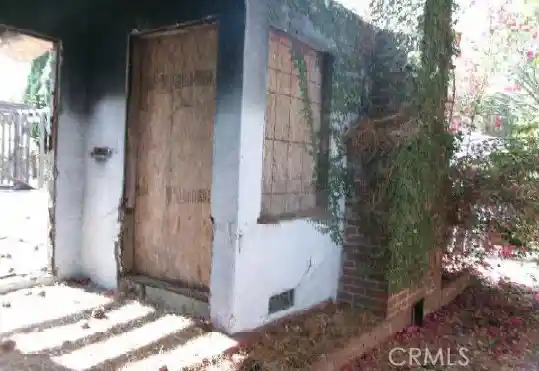 Single family home for sale at 10544 Louisiana Ave, Los Angeles, CA 90025 | MLS# PW26156823