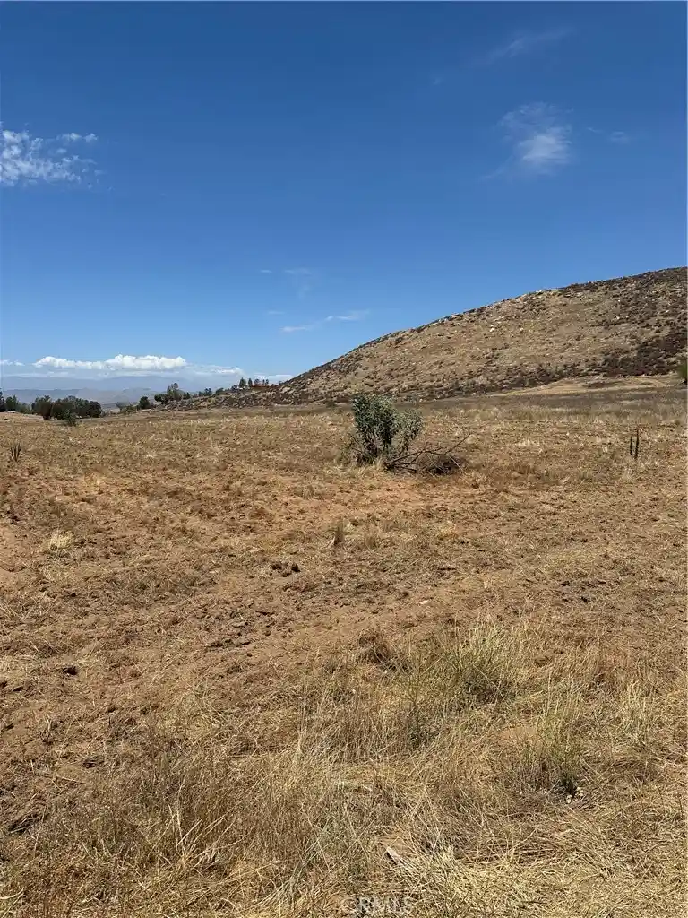 Photo 1 of Land for sale at 0 Cora Lee Ln, Hemet, CA 92543 | MLS# SW26156846 | Listing updated on 2026-07-19
