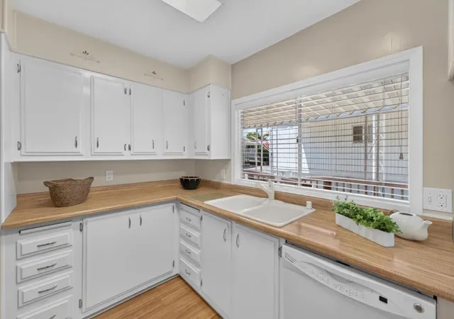 Photo 2 of Manufactured home for sale at 144 Holm Rd #14, Watsonville, CA 95076 | MLS# ML82054698 | Listing updated on 2026-10-03