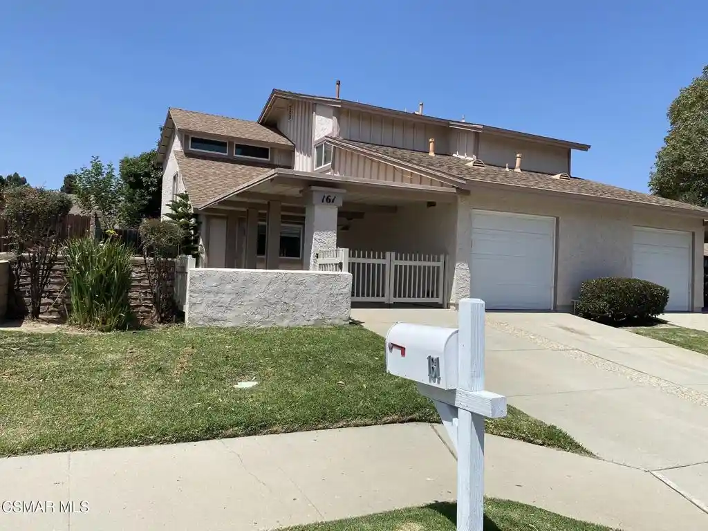 Condo for sale at 161 Green Glade Ct, Camarillo, CA 93010 | MLS# 226003430