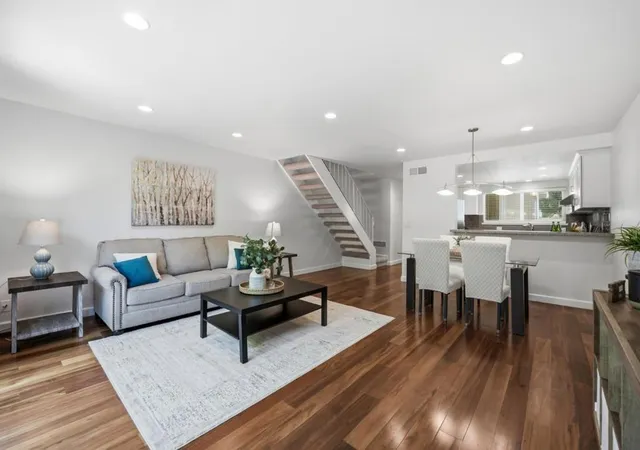 Townhouse for sale at 1387 Cherrywood Sq, San Jose, CA 95117 | MLS# ML82054712