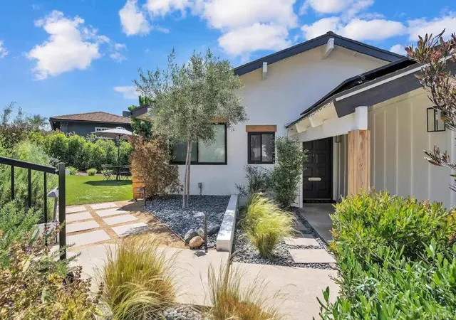 Photo 2 of Single family home for sale at 3550 Laketree Dr, Fallbrook, CA 92028 | MLS# PTP2605445 | Listing updated on 2026-09-30