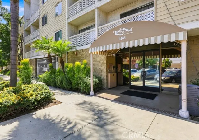 Photo 2 of Condo for sale at 3565 Linden Ave, Long Beach, CA 90807 | MLS# PW26157002 | Listing updated on 2026-10-13