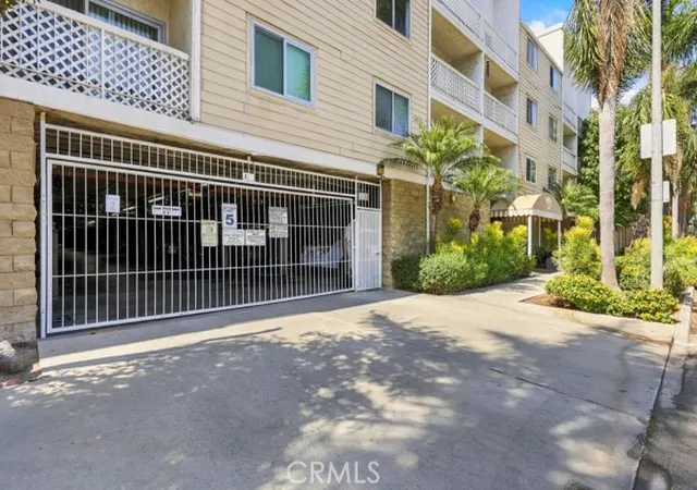 Photo 3 of Condo for sale at 3565 Linden Ave, Long Beach, CA 90807 | MLS# PW26157002 | Listing updated on 2026-10-13