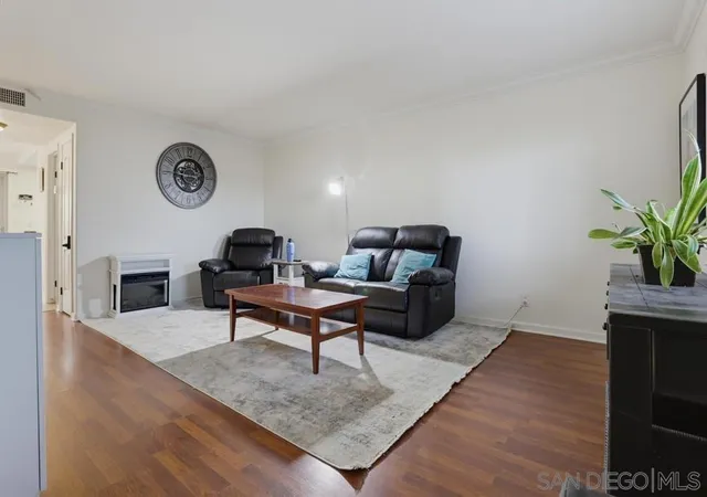 Listing Photo 4 - Condo for sale in building located at 1451 N Broadway, Escondido, CA 92026 - Unit #B
