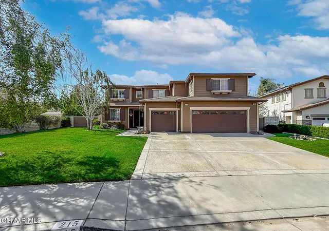 Photo 1 of Single family home for sale at 215 Southcrest Pl, Simi Valley, CA 93065 | MLS# 226003436 | Listing updated on 2026-10-02