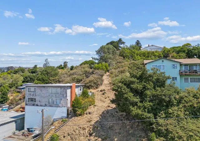 Photo 2 of Land for sale at 0 Burr St, Oakland, CA 94605 | MLS# 219150467DA | Listing updated on 2026-09-19