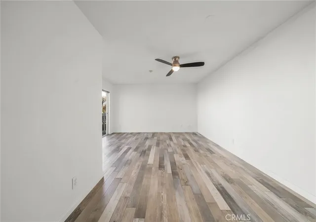Listing Photo 4 - Condo for sale in building located at 650 The Vlg, Redondo Beach, CA 90277 - Unit #106