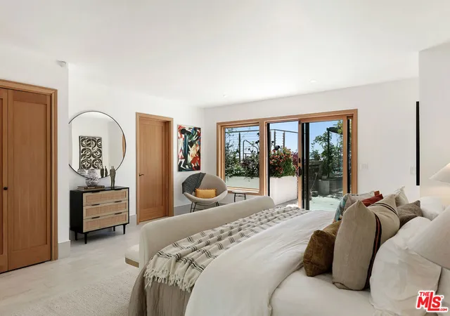 Photo 3 of Single family home for sale at 231 Loma Metisse Rd, Malibu, CA 90265 | MLS# 26860837 | Listing updated on 2026-09-21