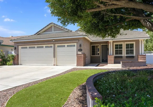 Photo 3 of Single family home for sale at 23997 Orleans Ln, Murrieta, CA 92562 | MLS# NDP2606868 | Listing updated on 2026-09-27