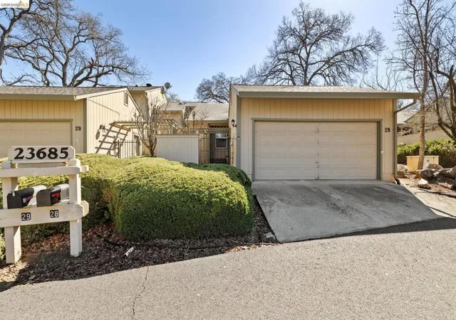 Photo 2 of Townhouse for sale at 23685 Marble Quarry Rd #28, Columbia, CA 95310 | MLS# 41142158 | Listing updated on 2026-10-09