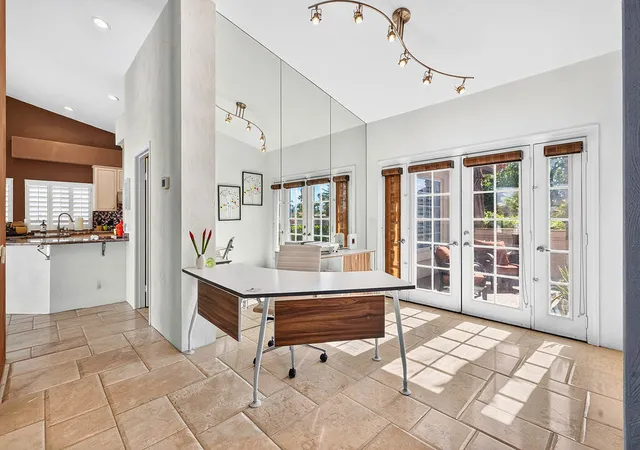 4th image of 137 Courtside Dr, Palm Desert, CA 92260 | MLS# 219150477DA