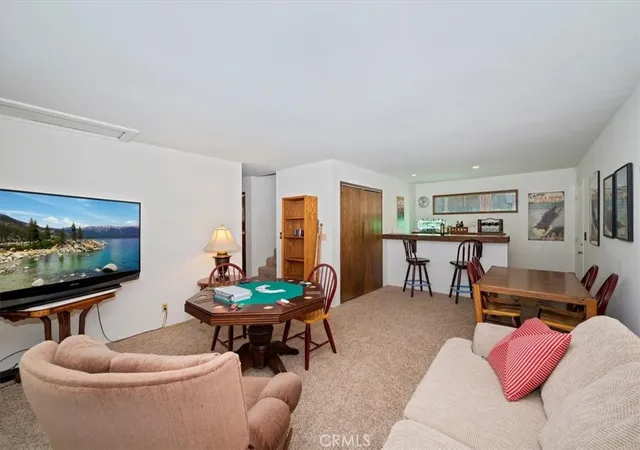 Photo 4 of Single family home for sale at 750 Grass Valley, Lake Arrowhead, CA 92352 | MLS# IG26157331 | Listing updated on 2026-08-05