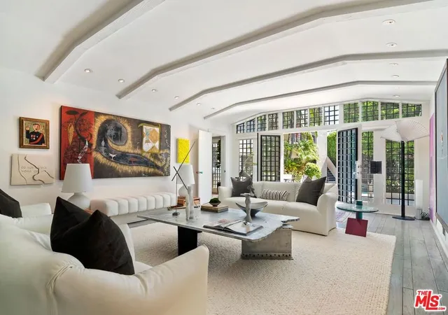 Photo 4 of Single family home for sale at 524 N Canon Dr, Beverly Hills, CA 90210 | MLS# 26861435 | Listing updated on 2026-09-09