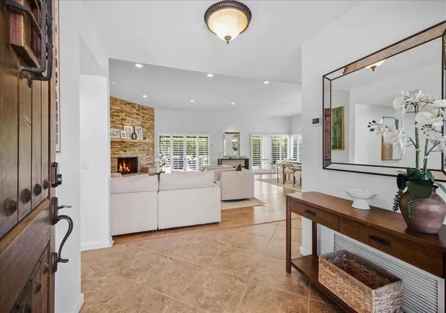 Photo 2 of Single family home for sale at 45595 Via Corona, Indian Wells, CA 92210 | MLS# 219150487DA | Listing updated on 2026-10-02