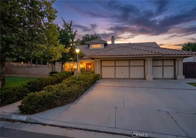 2nd image of 11321 Breithorn Ct, Riverside, CA 92503 | MLS# IV26157502