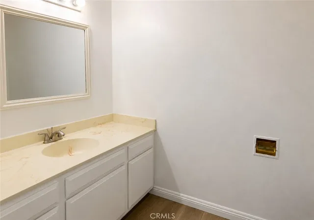 Listing Photo 5 - Condo for sale in building located at 157 Tiger Ln, San Jacinto, CA 92583