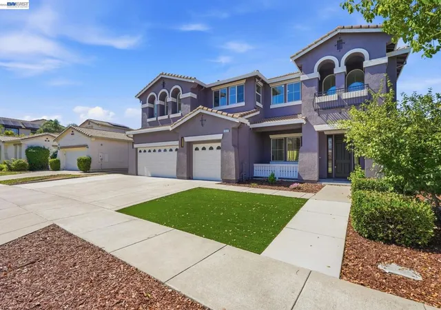 Photo 2 of Single family home for sale at 2633 Spyglass Dr, Brentwood, CA 94513 | MLS# 41142170 | Listing updated on 2026-10-01